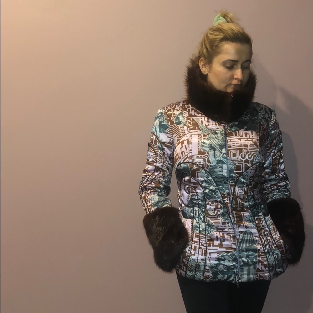 Dressy short coat with fur on neckline and cuffs